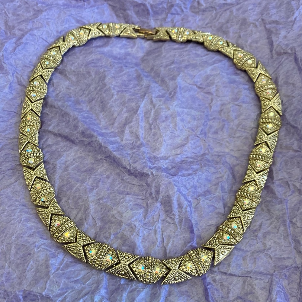 Gold tone Necklace